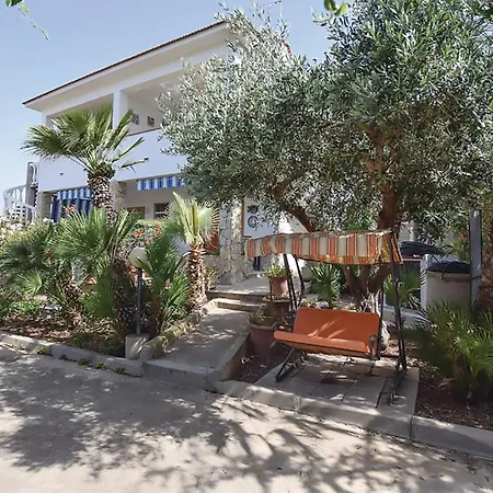 Apartment Comfortable In San Giorgio 90 M² + Private Garden Sciacca