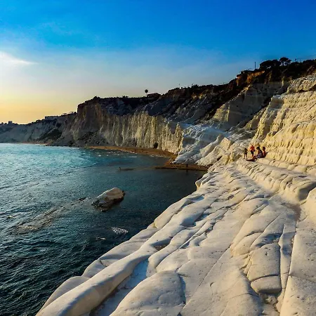 Comfortable In San Giorgio 90 M² + Private Garden Apartment Sciacca
