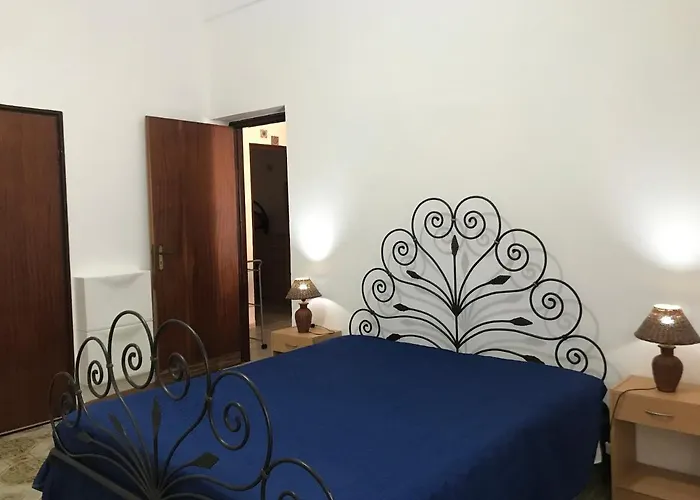 Comfortable In San Giorgio, 90 M² + Private Garden شقة