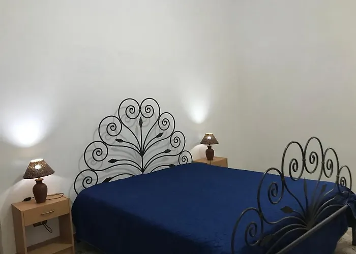 Comfortable In San Giorgio, 90 M² + Private Garden * شاكا